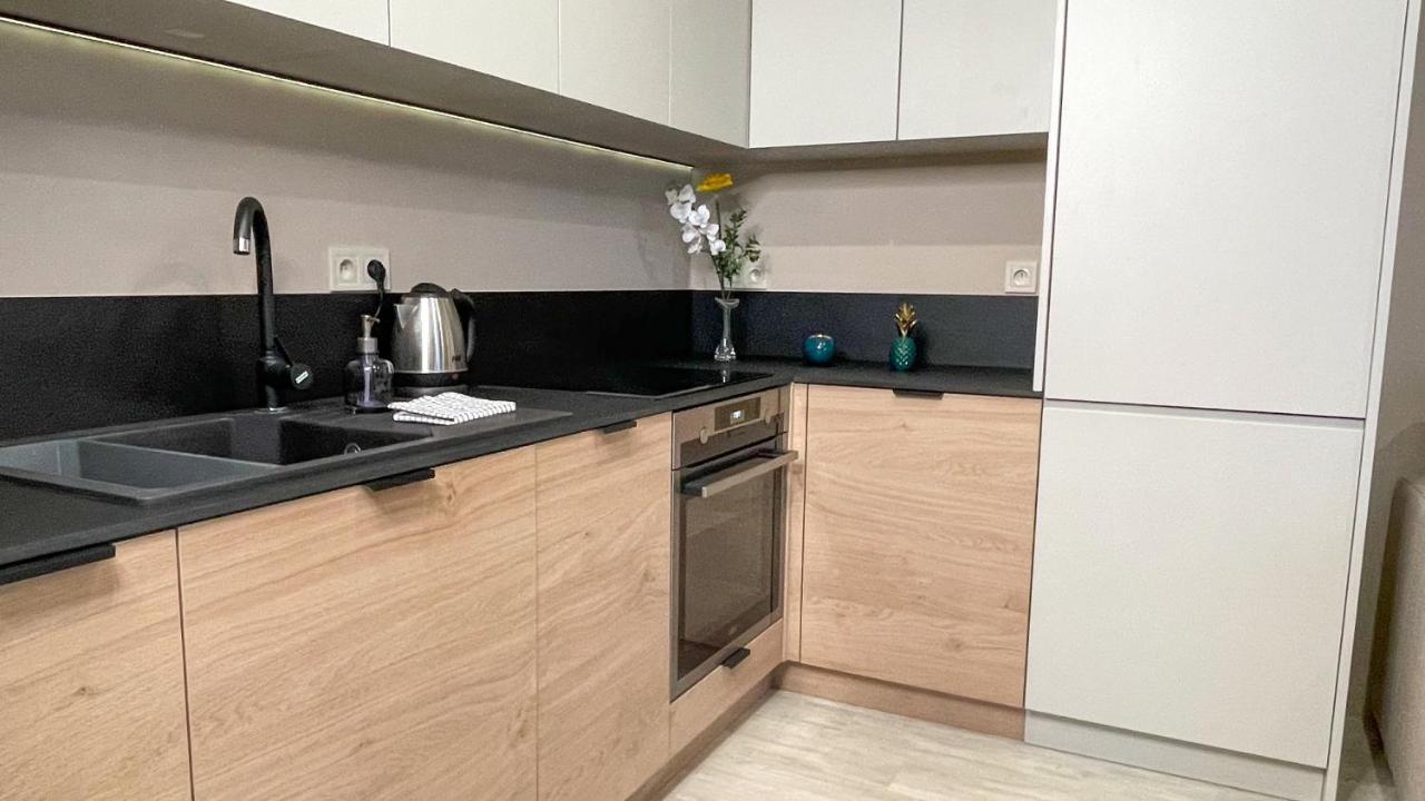 Comfortable 1-Room Apartment Close To The Center Варшава Екстериор снимка