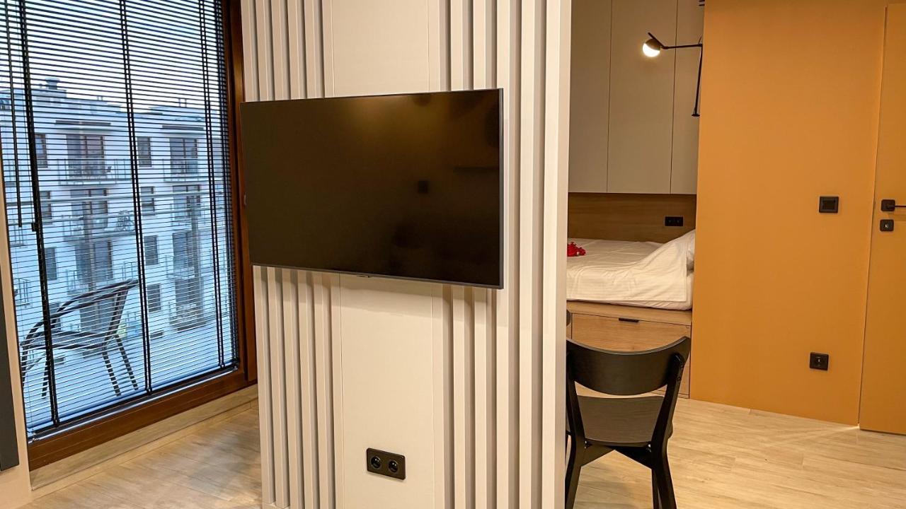 Comfortable 1-Room Apartment Close To The Center Варшава Екстериор снимка