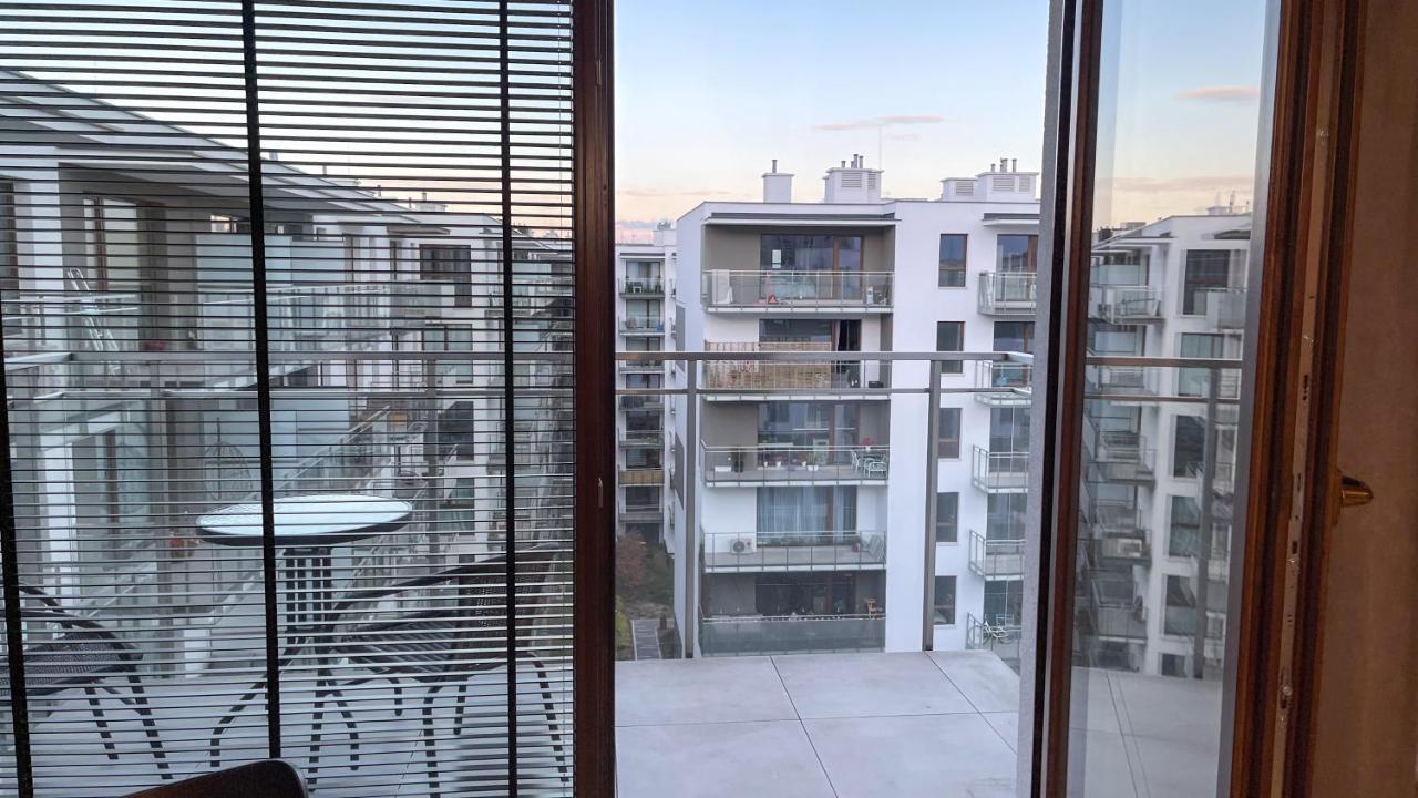 Comfortable 1-Room Apartment Close To The Center Варшава Екстериор снимка